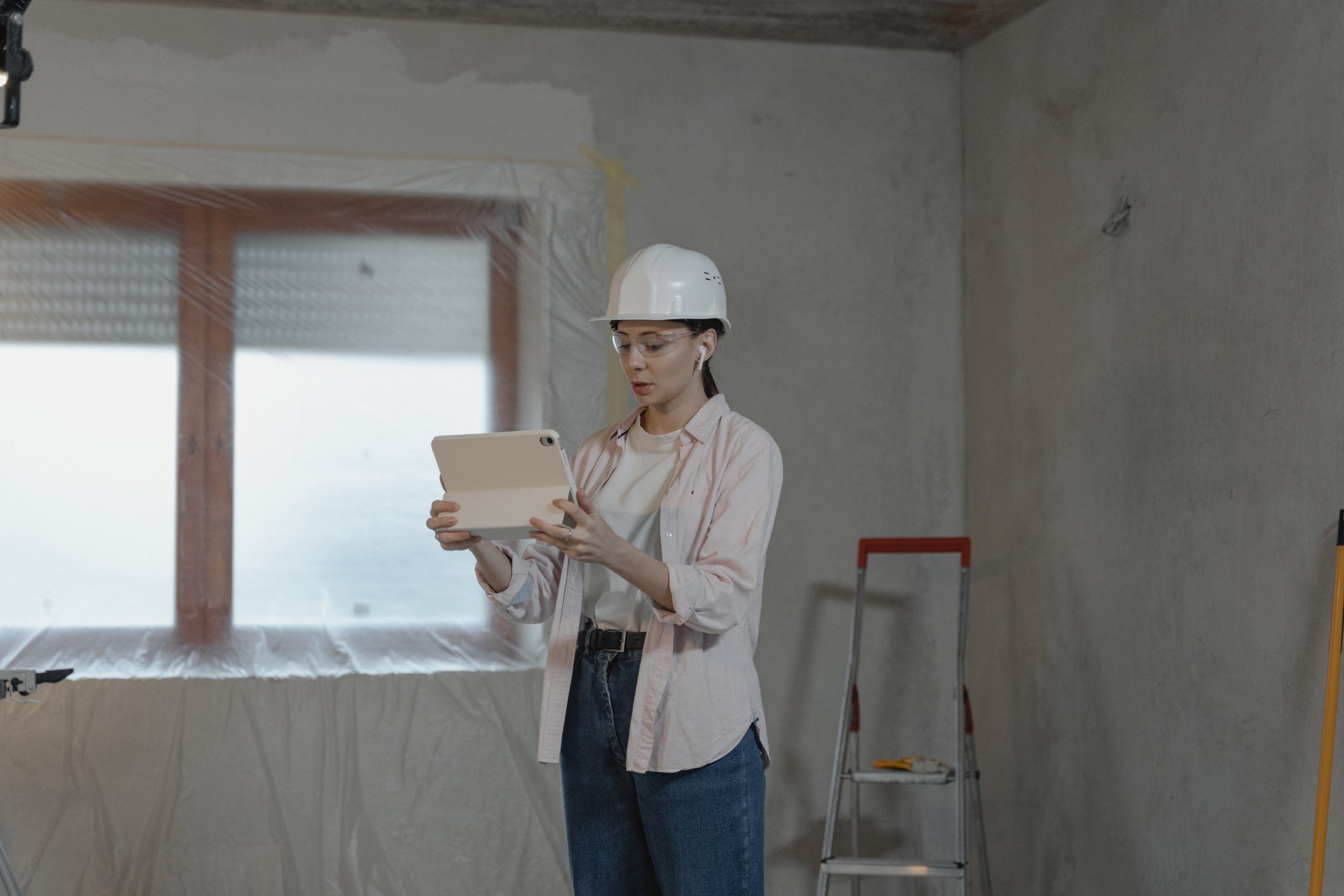 Which Professional Should You Hire First to Build Your House? Architect or Engineer?