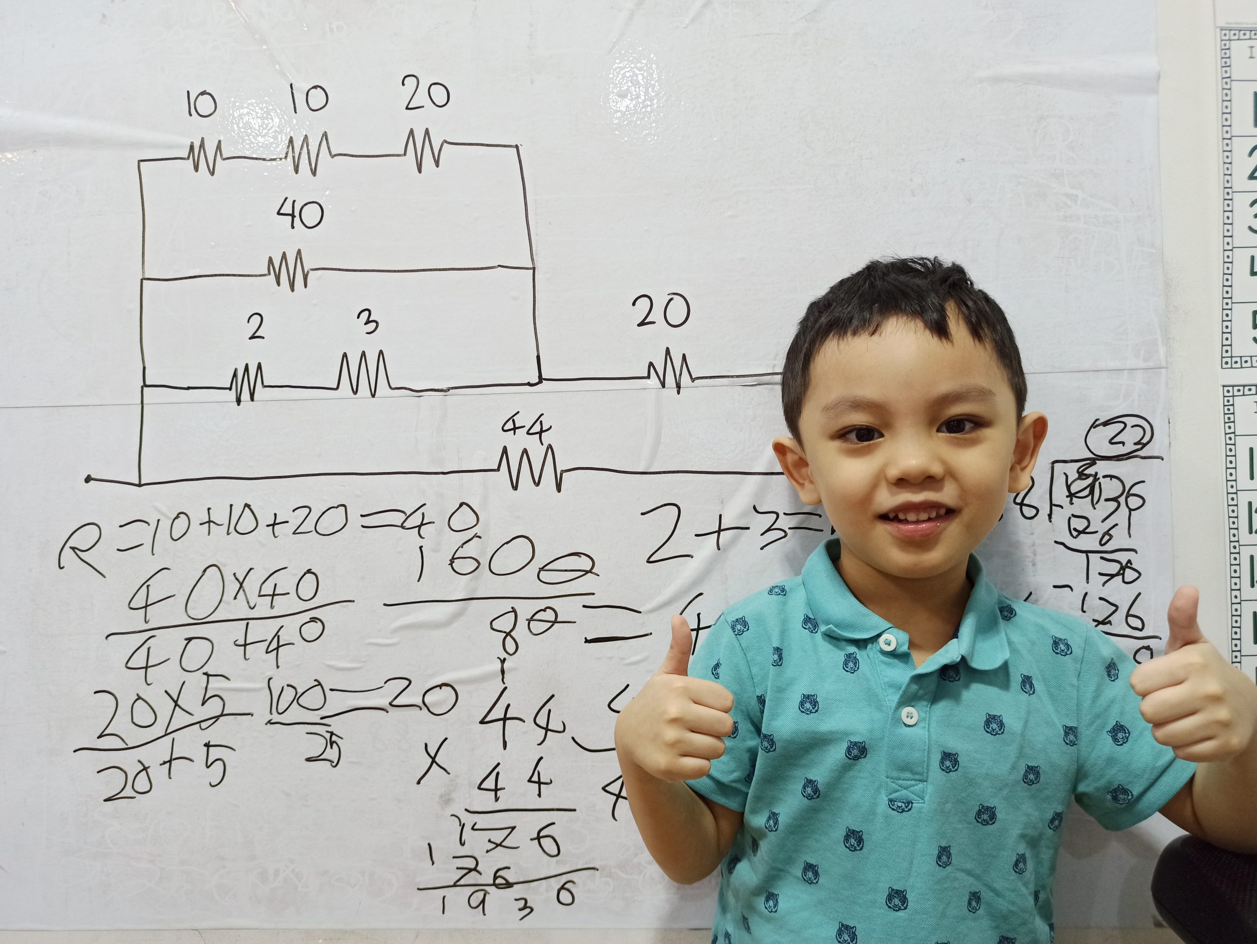 A Genius is Born: 4-Year-Old Boy is Able to Solve Basic EE, Among Others